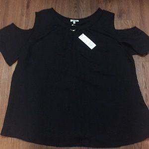 NWT MPH Collection black blouse 2X cutout sleeves